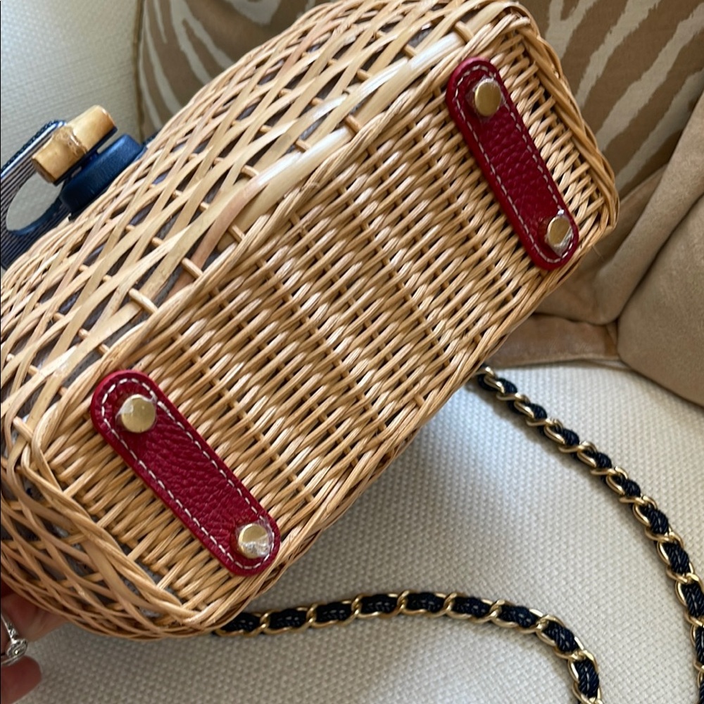 NEW!! J.McLaughlin Denim and Wicker Crossbody Bag with bamboo buckle. - Picture 7 of 7